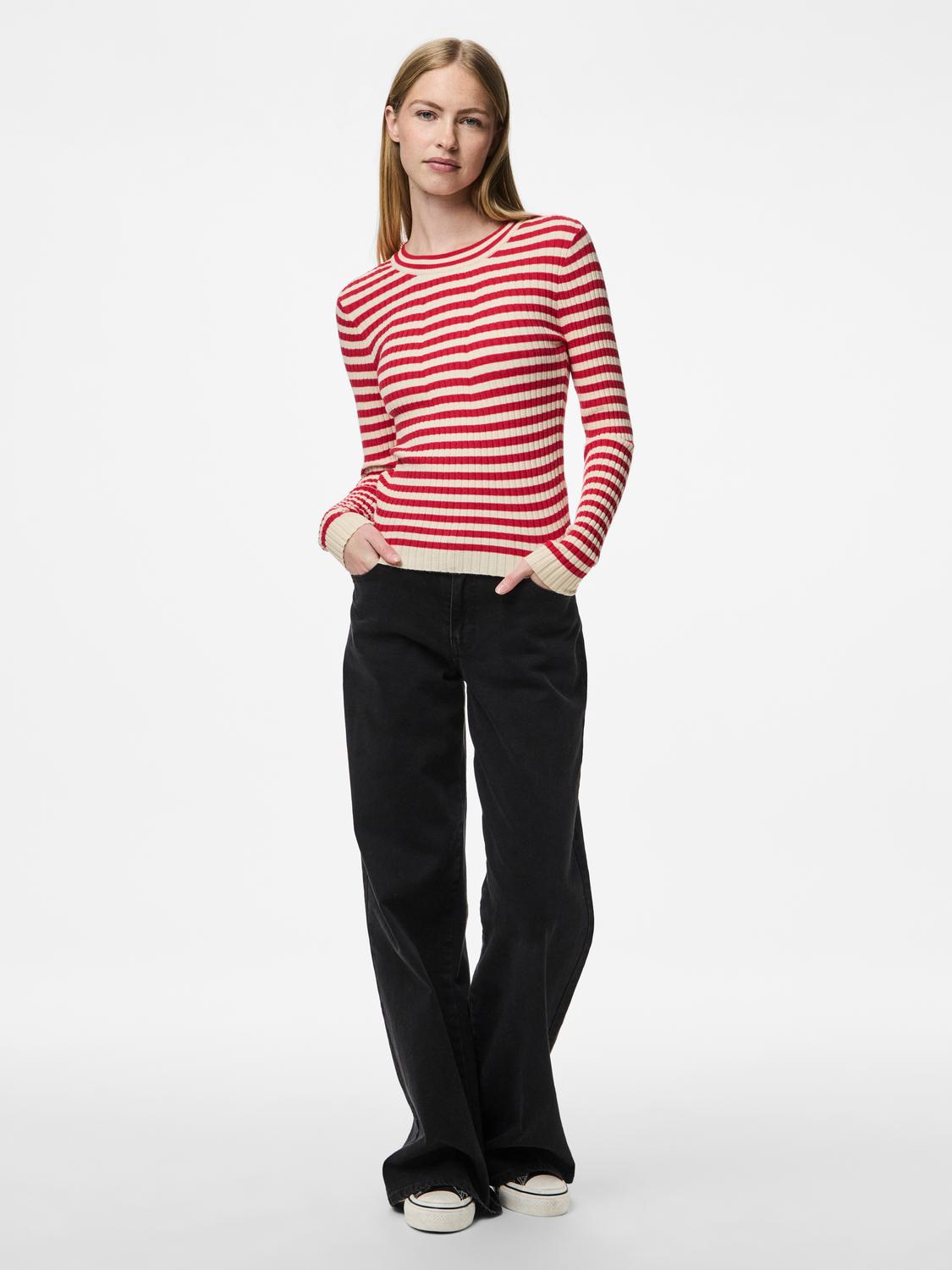 model_shot-front_full